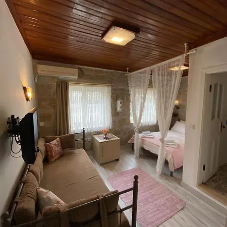 ımerek Taş Ev Butik 5*